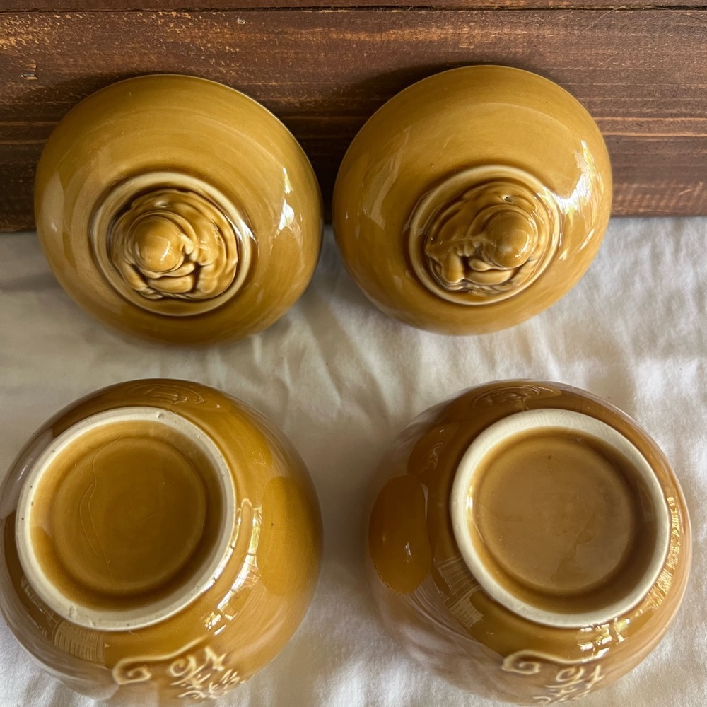 Vintage Tan Ceramic Meditation Buddha Storage jar - Picture 3 of 5